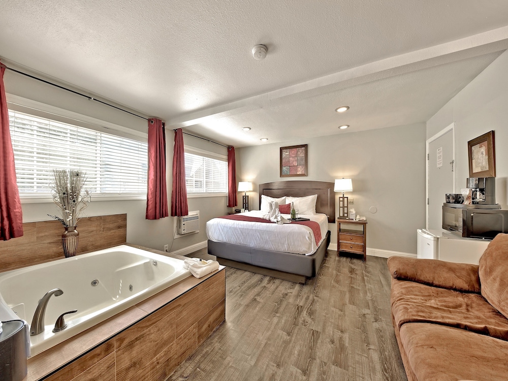 Secrets Inn Lake Tahoe 23/71