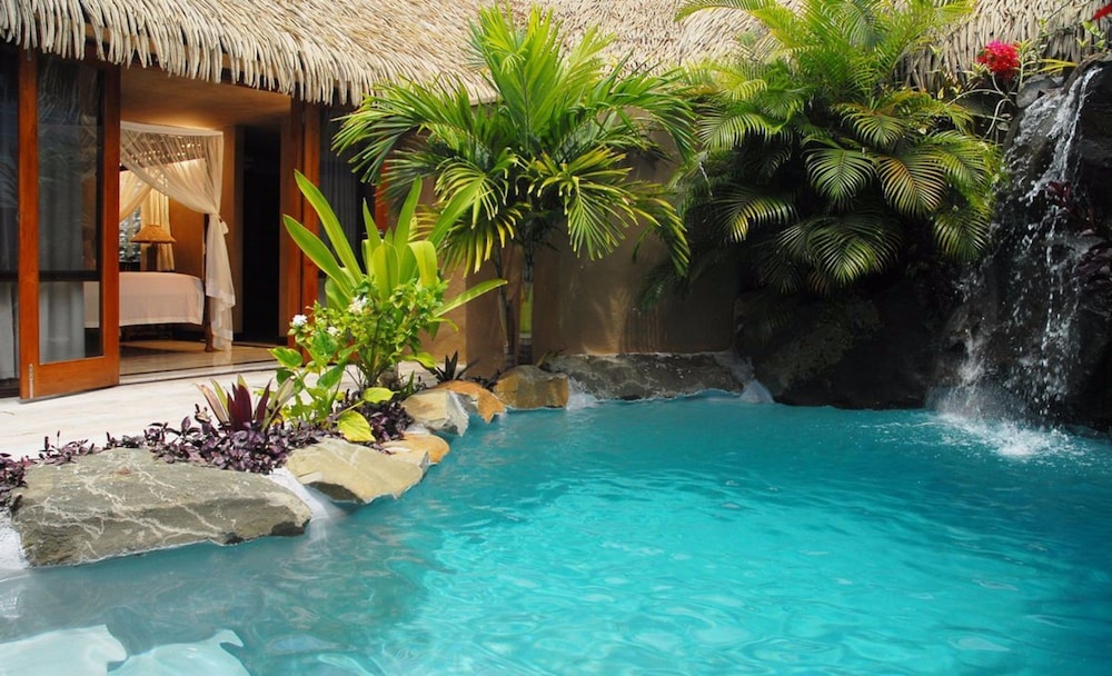 RUMOURS LUXURY VILLAS & SPA 52/60