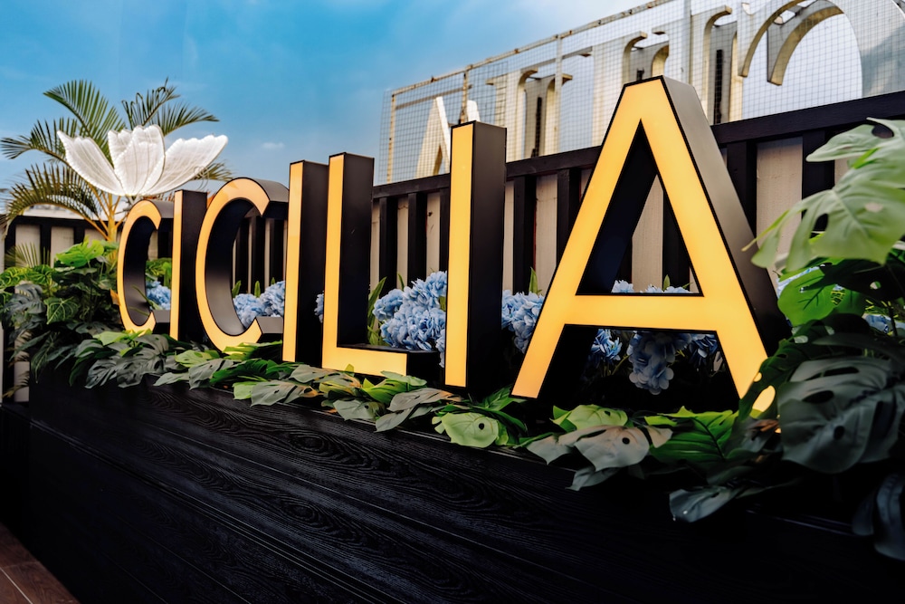 Cicilia Saigon Hotels and Spa 47/50