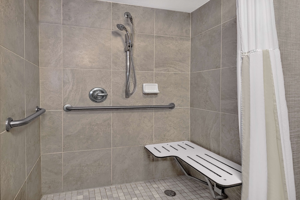 Hilton Garden Inn San Antonio Airport Hotel 13/59