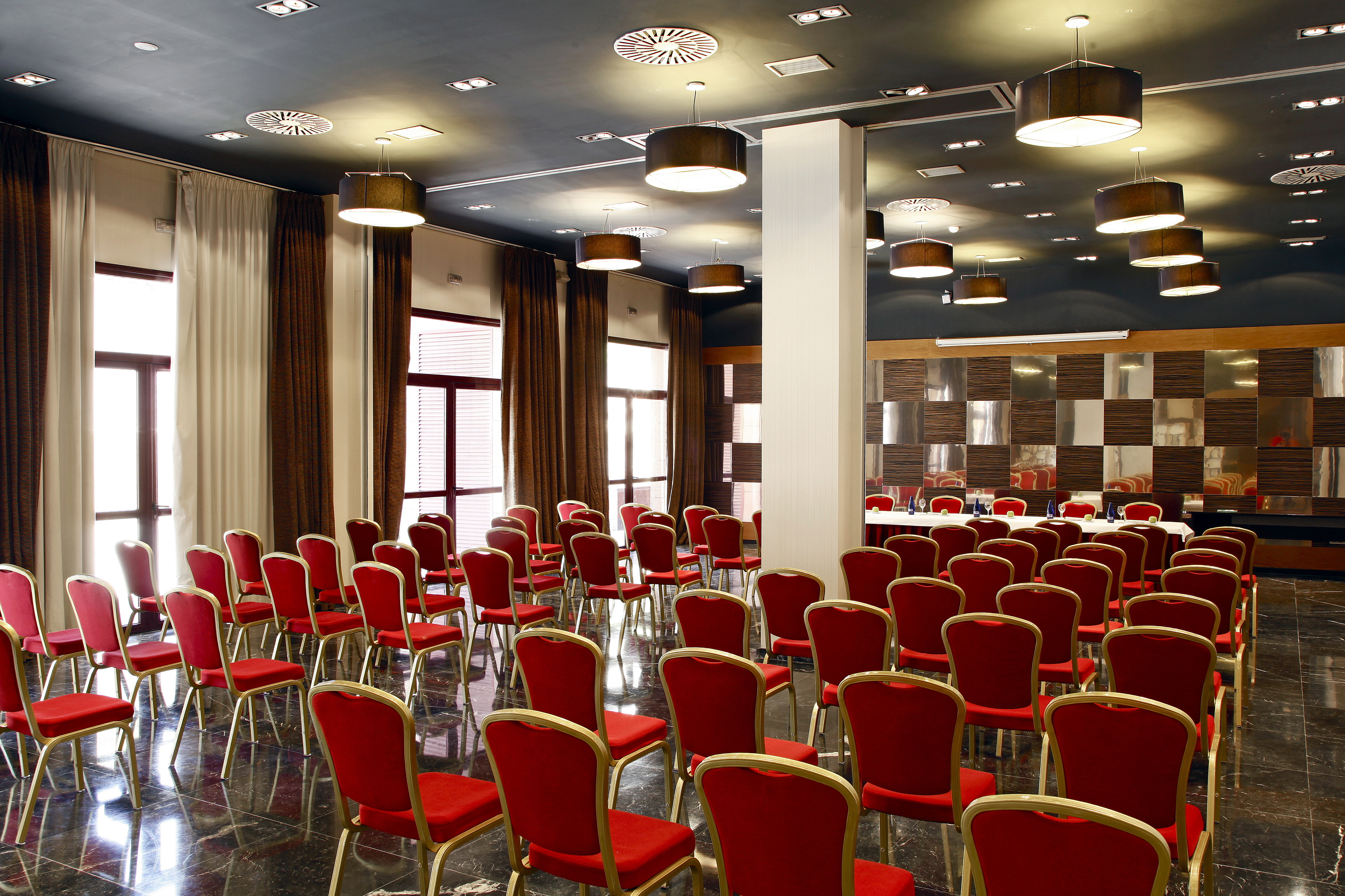 Holiday Inn Madrid Las Tablas 80/80