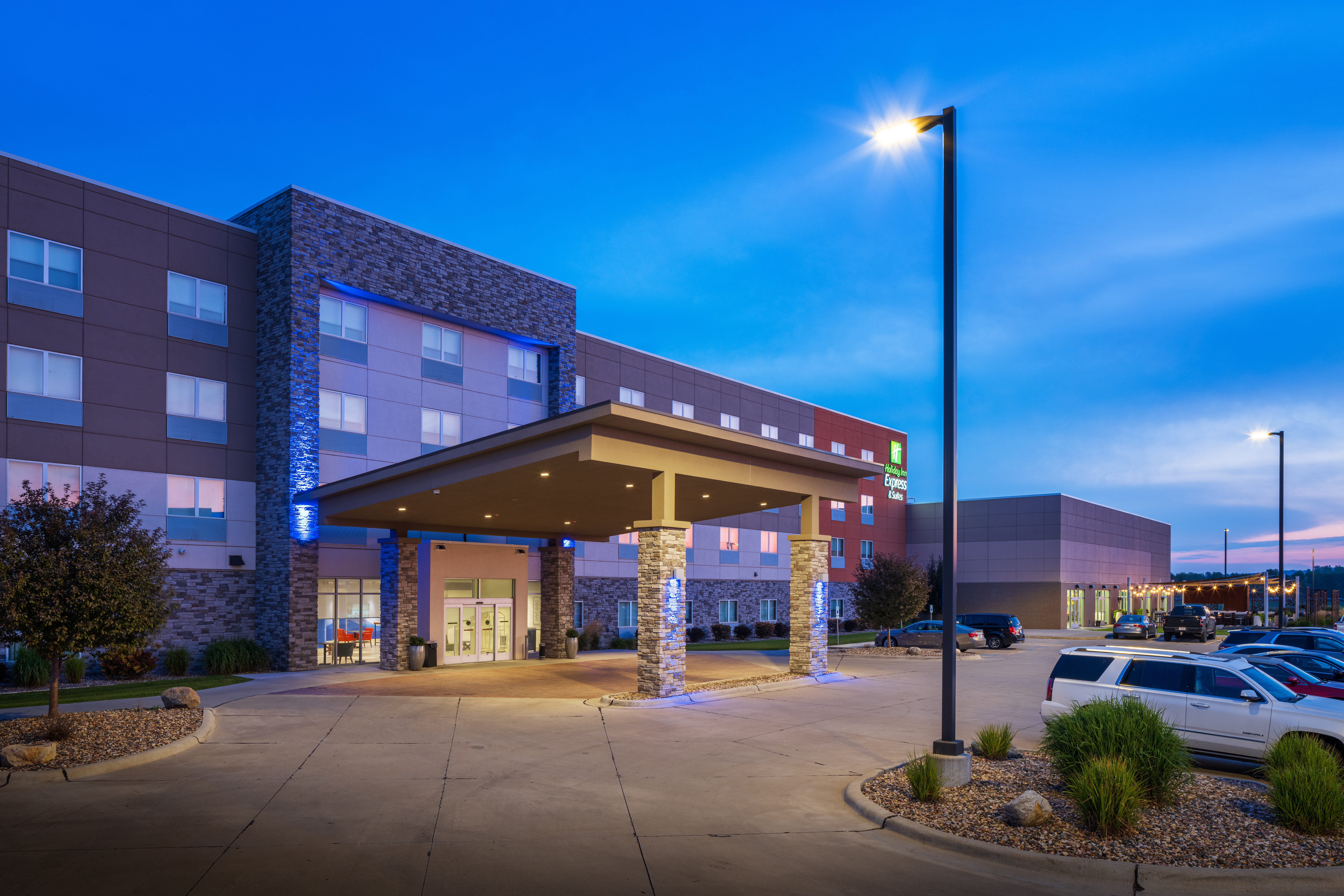 Holiday Inn Express and Suites Sioux City North Event Center an IHG Hotel 4/70