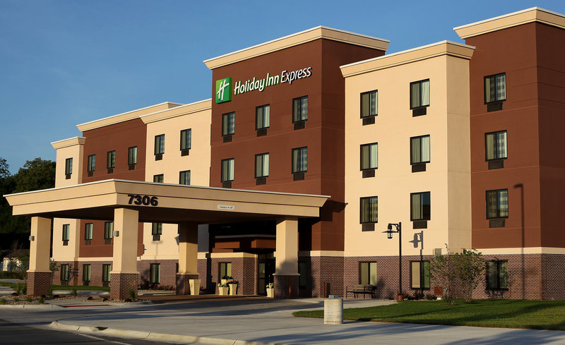 Holiday Inn Express Ralston Arena Area 19/19