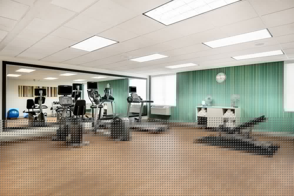 Holiday Inn Express And Suites Charlotte Airport Belmont An Ihg Hotel 24/41
