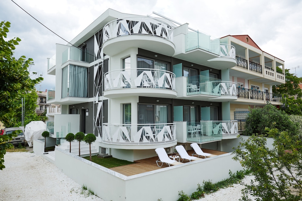 La Boheme Luxury Living 1/14
