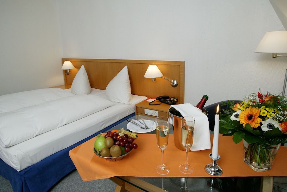 Stadthotel Oranienburg 4/15