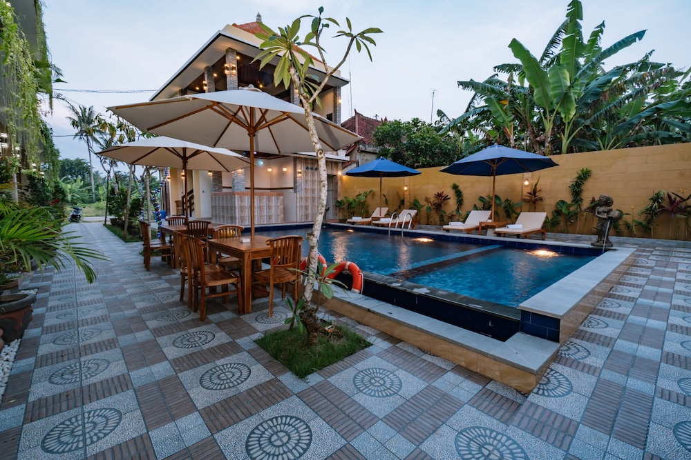Sari Nusa Inn 15/16