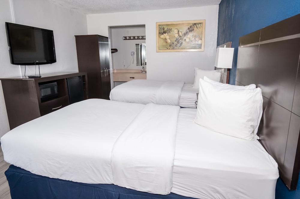 غرفة ديلوكس بسريرين كوين، Motel6 Altamonte Springs, FL 10/10