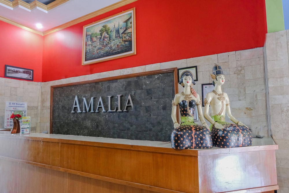 Hotel O Guest House Amalia Malang 12/52