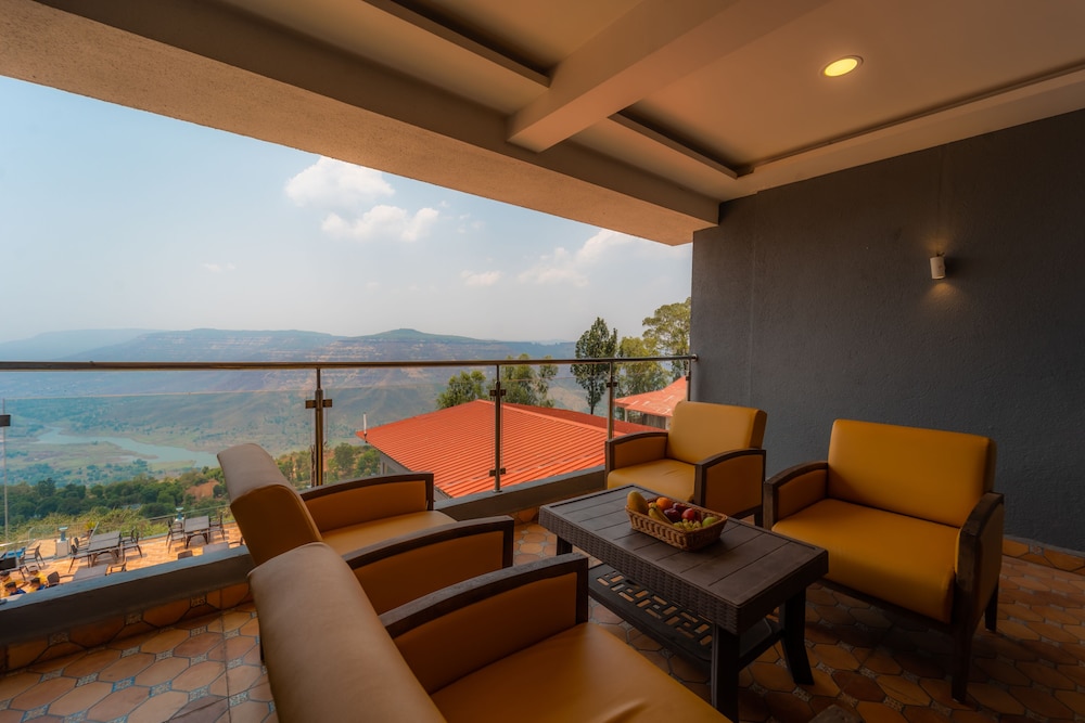 Cloud Mist Resort and Spa 27/50