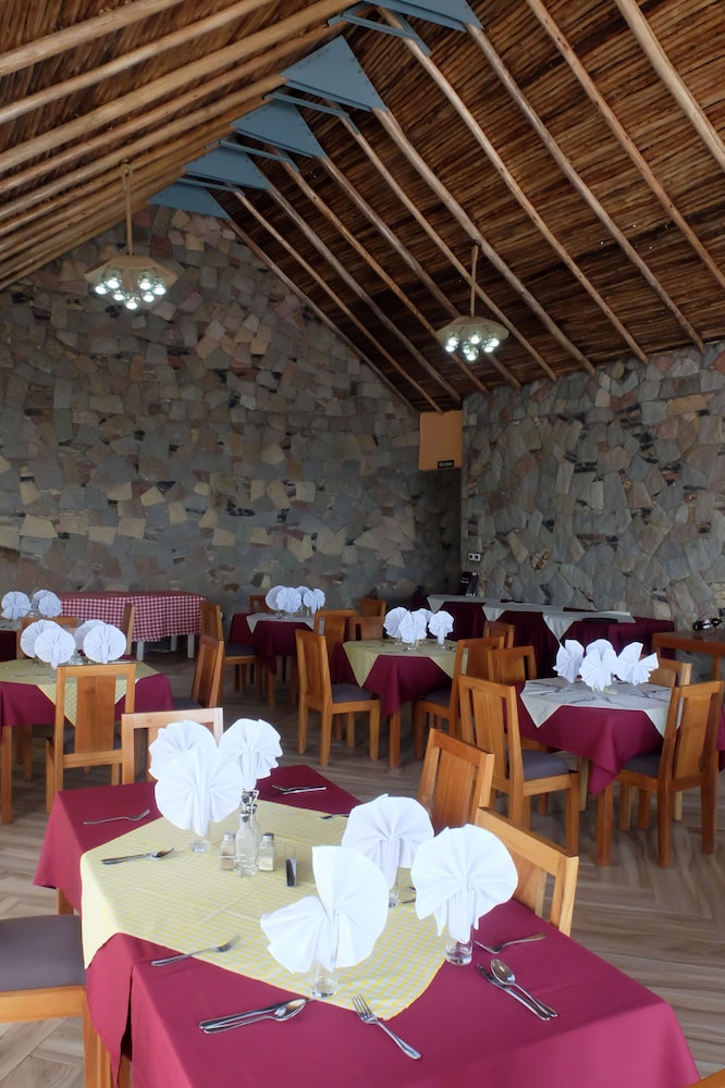 Mezena Lodge 35/50