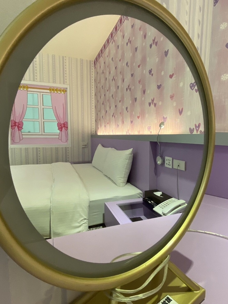 191 Hotel 6/62