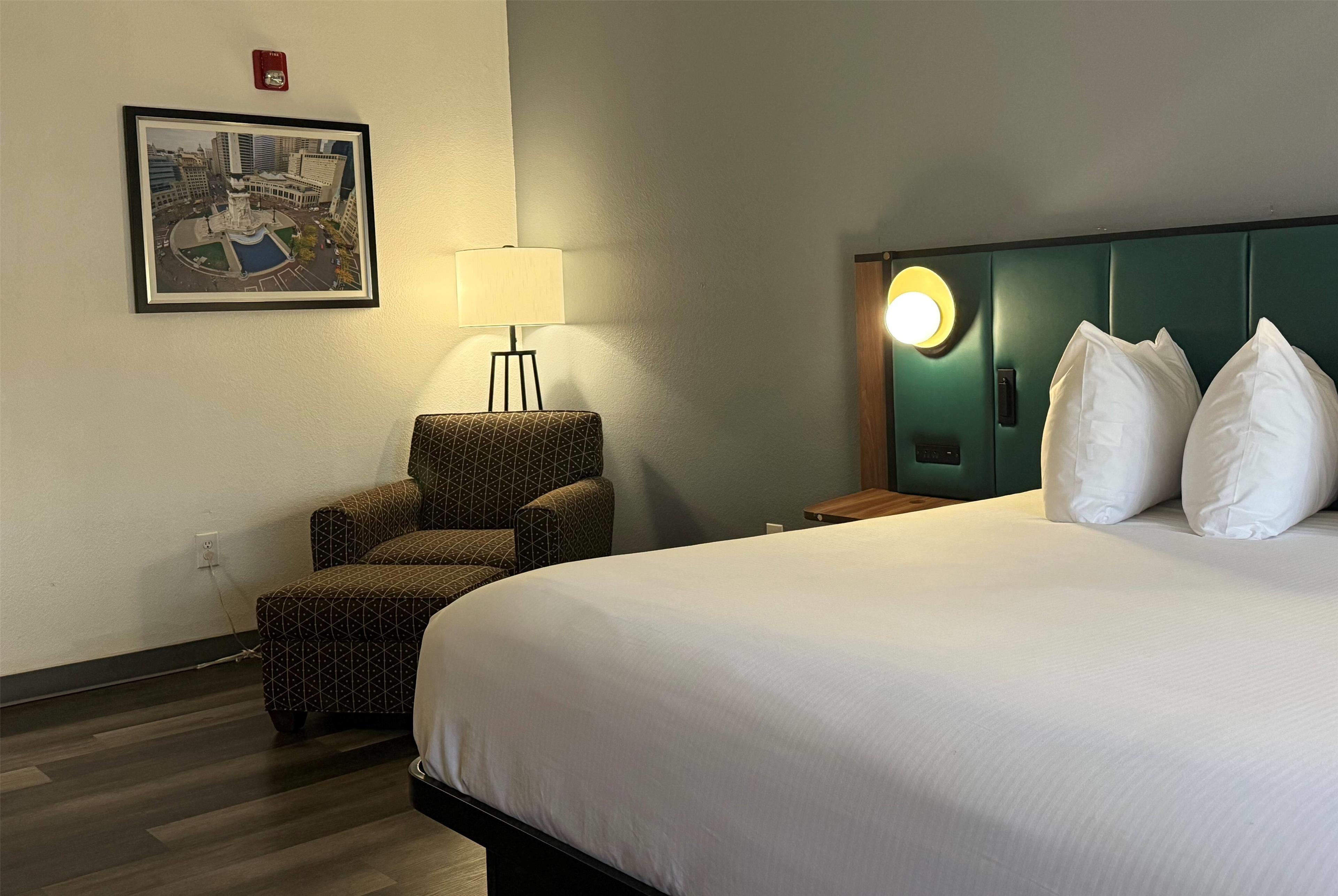 غرفة بسرير كينج لذوي الإعاقة، Wingate by Wyndham Indianapolis Airport-Rockville Rd 2/7