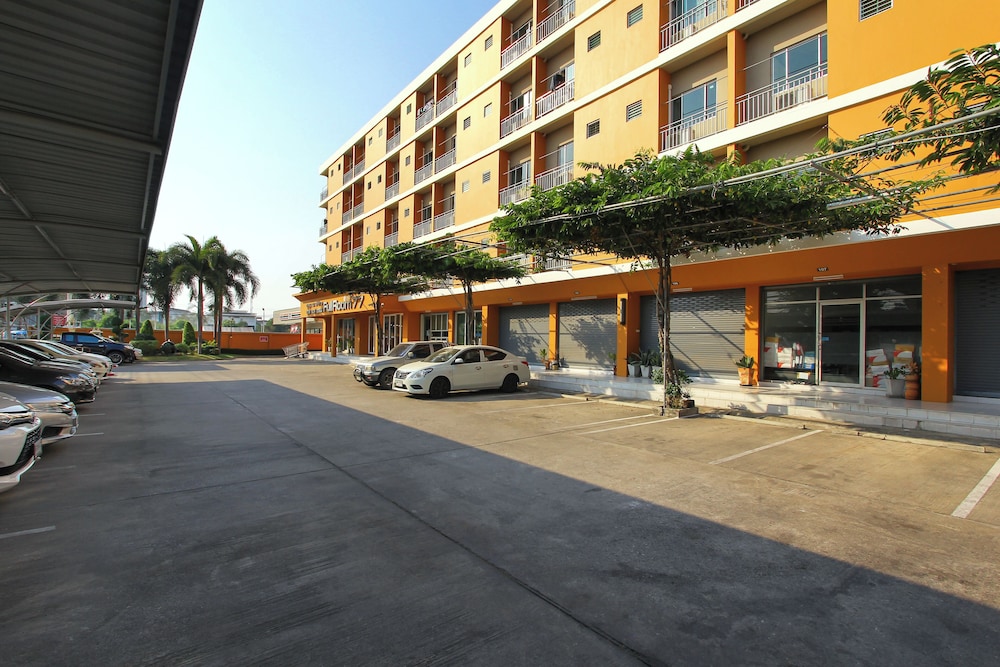 Fullroom 77 Srinakarin 63/68