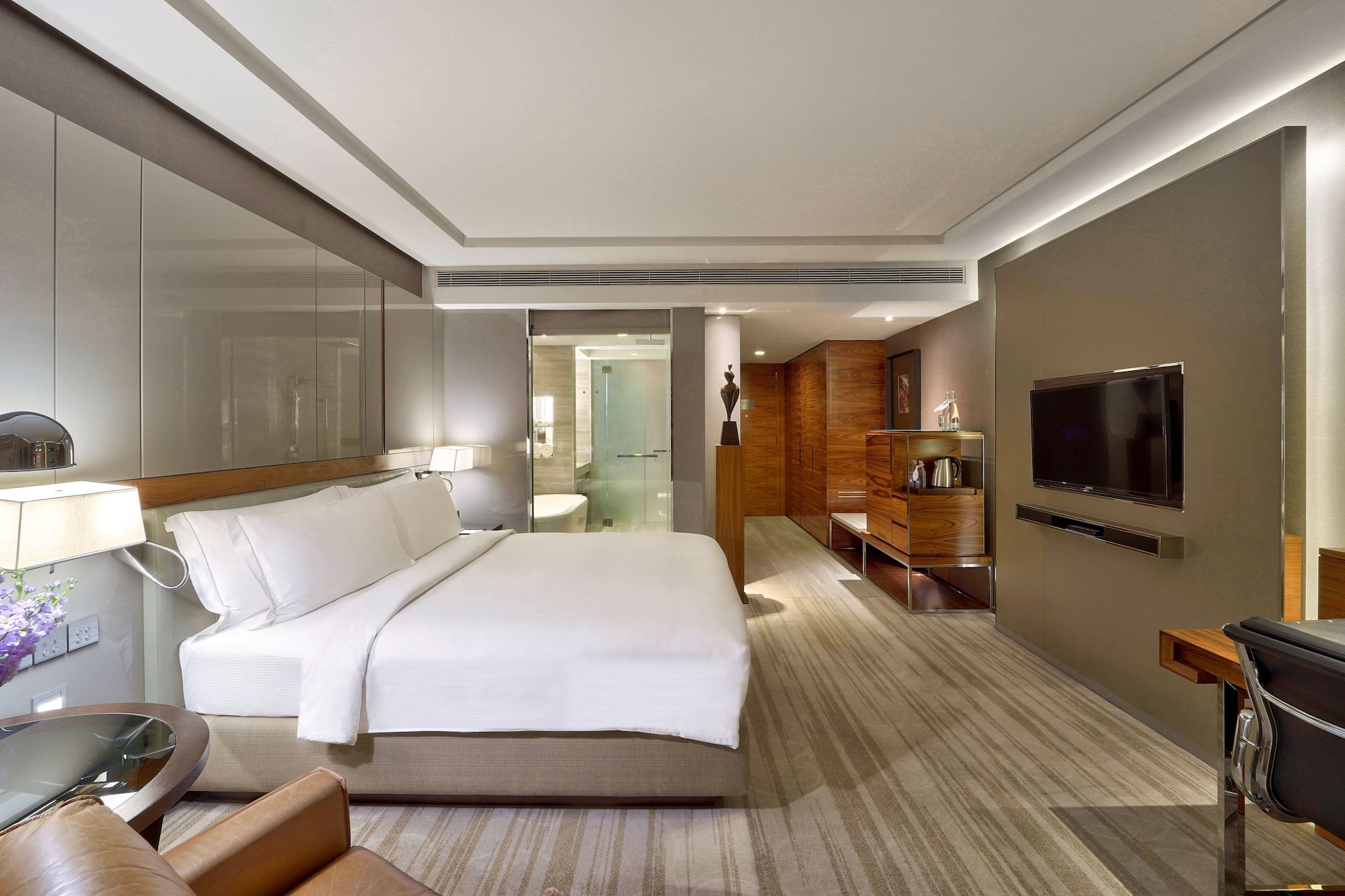 PREMIUM, DELUXE, KING BED