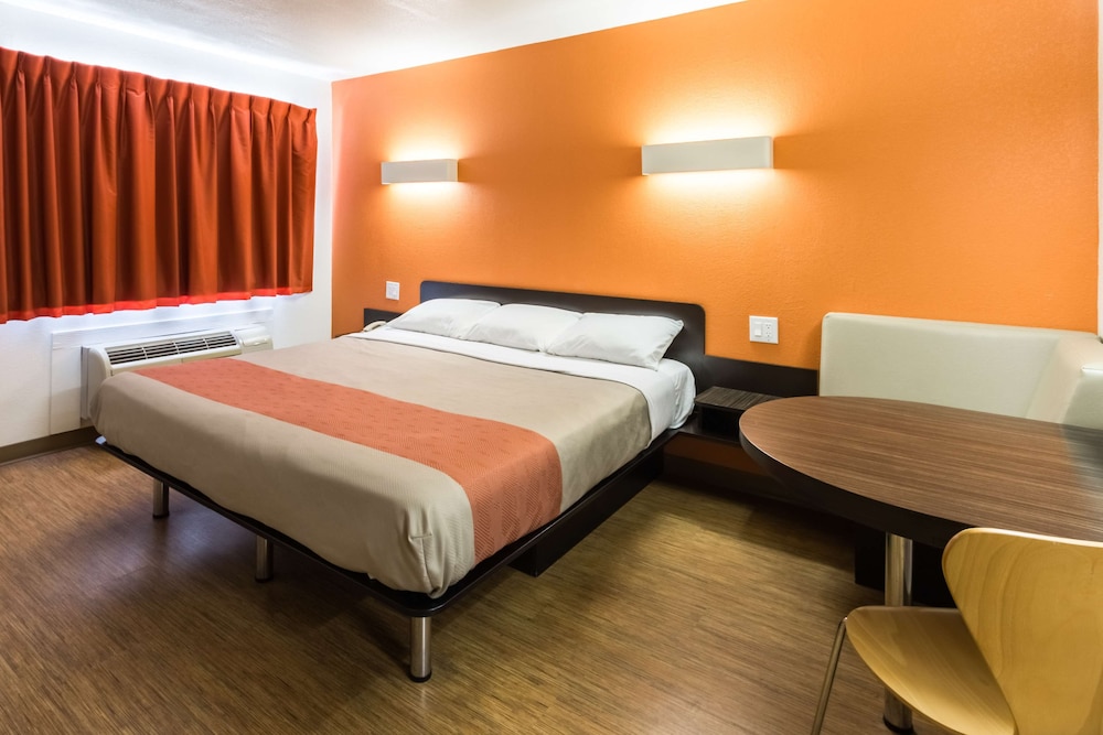 Motel6 Stephenville, TX 32/46