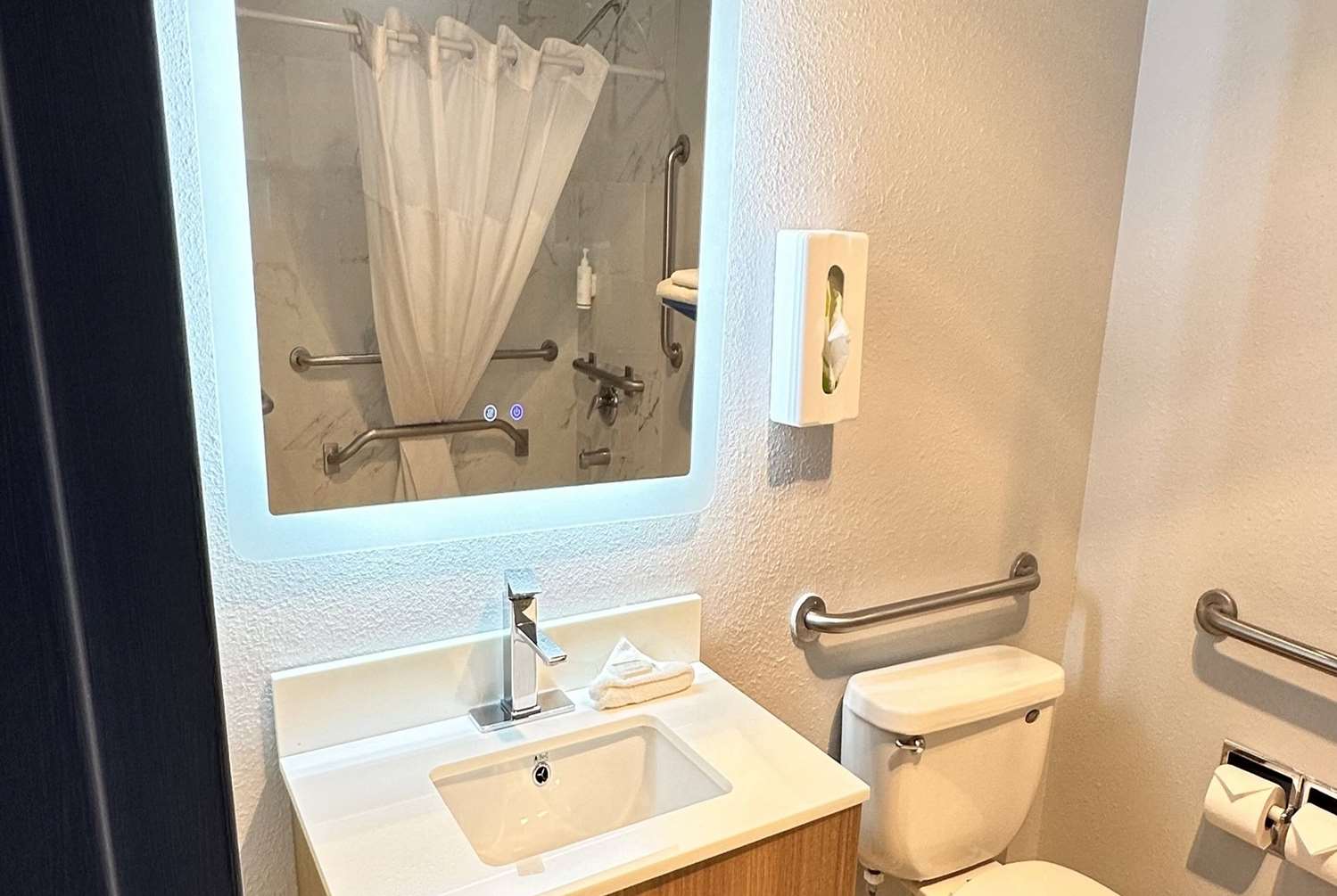 Microtel Inn Gallup 6/7