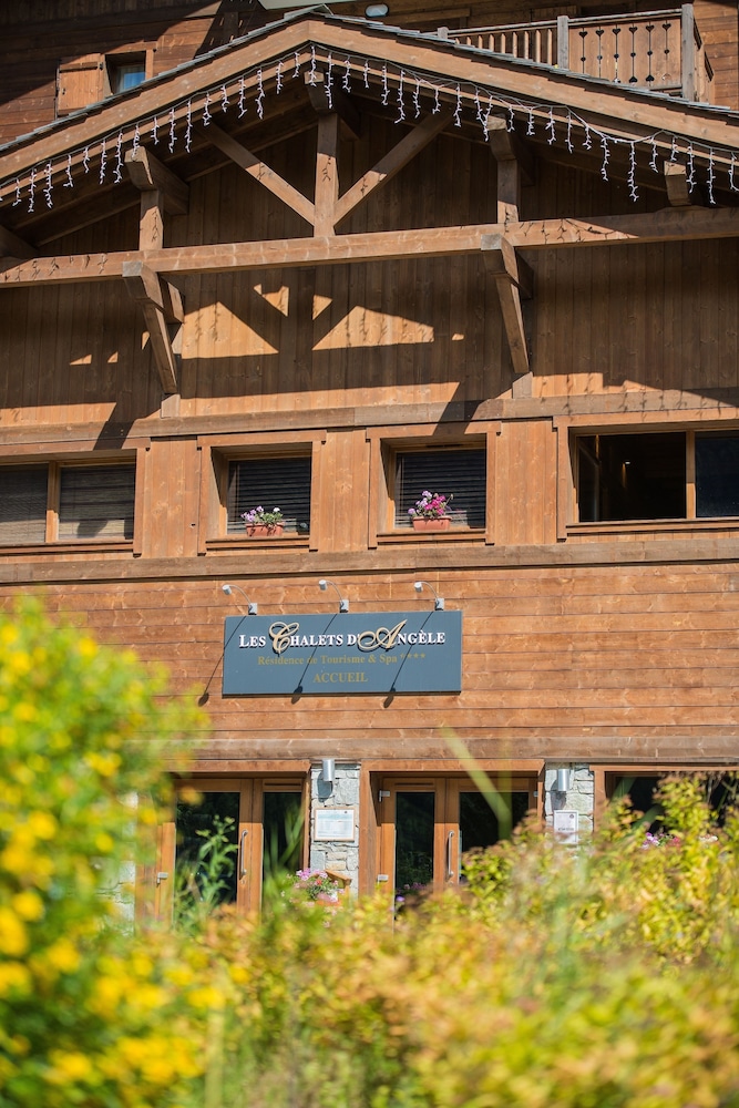 Residence CGH Les Chalets d'Angele 1/36
