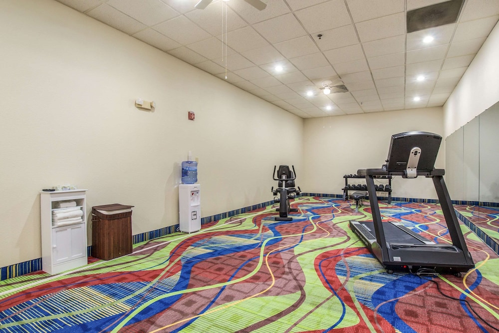 Quality Inn Grayville, IL 20/35