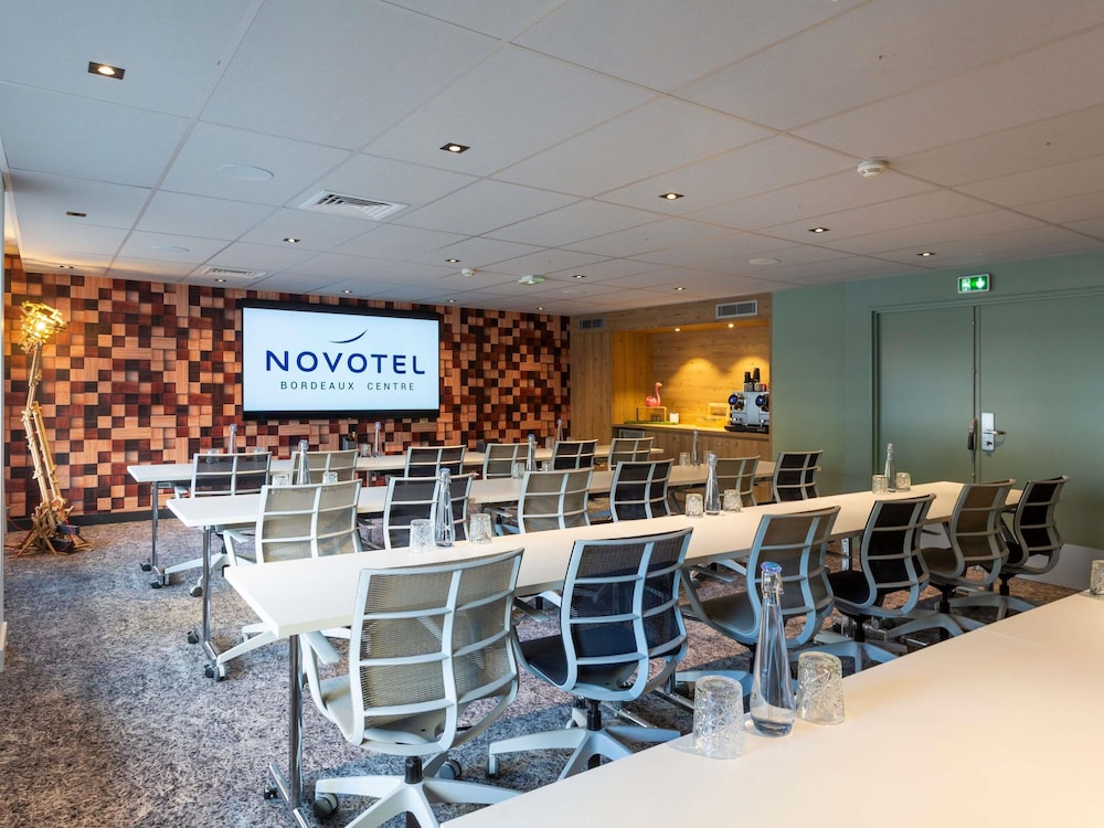 Novotel Bordeaux Centre 53/64
