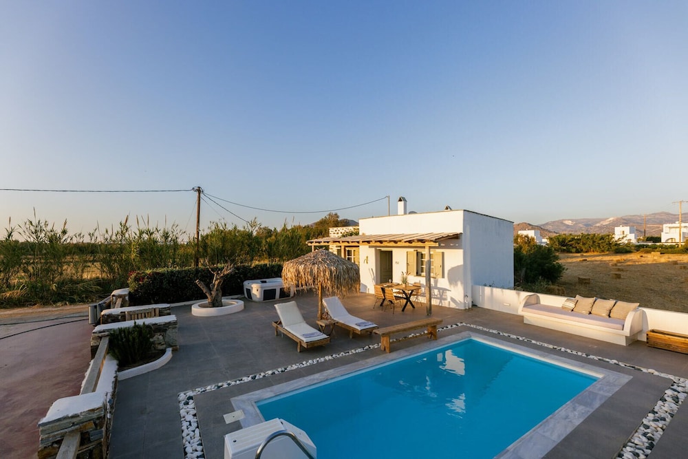 Naxos Finest Hotel Villas 27/50