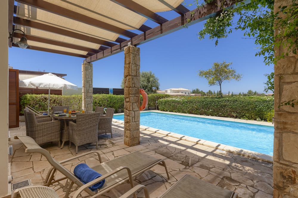 Aphrodite Hills Rentals - Junior Villas 21/50
