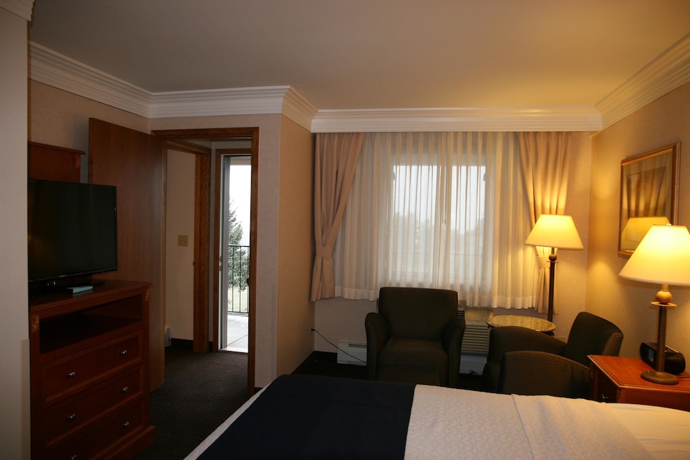 Best Western Plus Silver Saddle Inn 35/43