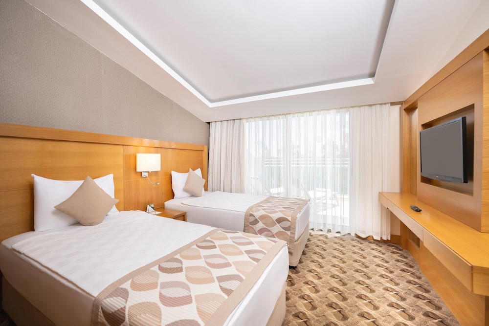 Belconti Resort Hotel 24/87