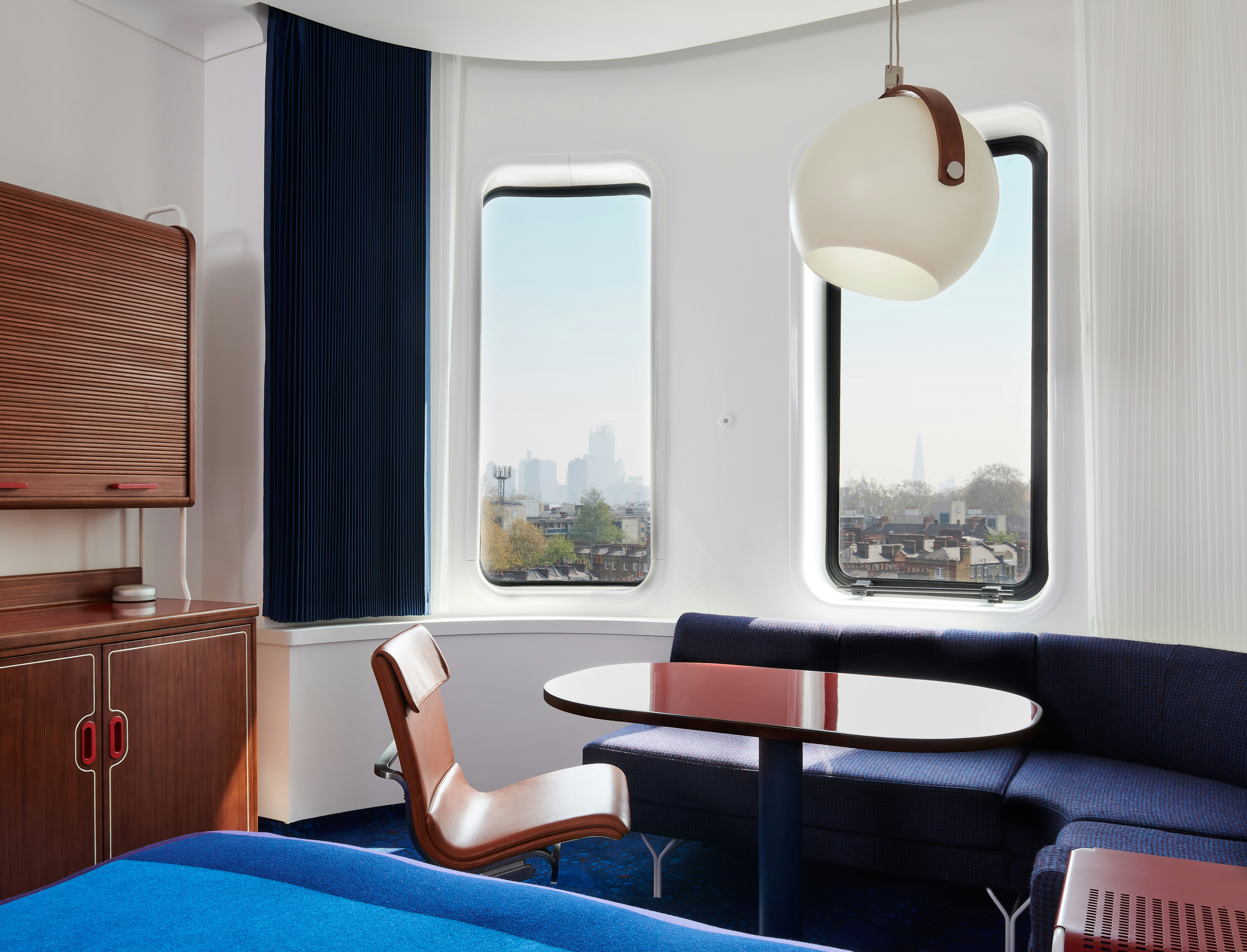 The Standard London 41/55