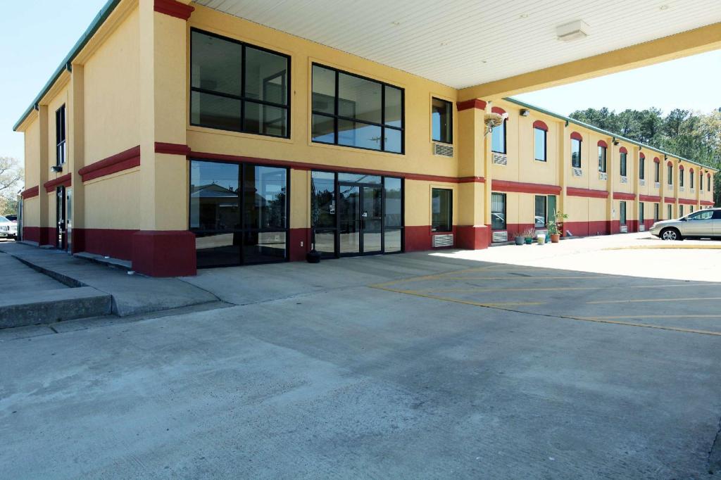 Quality Inn Inn Hazlehurst, MS 22/28