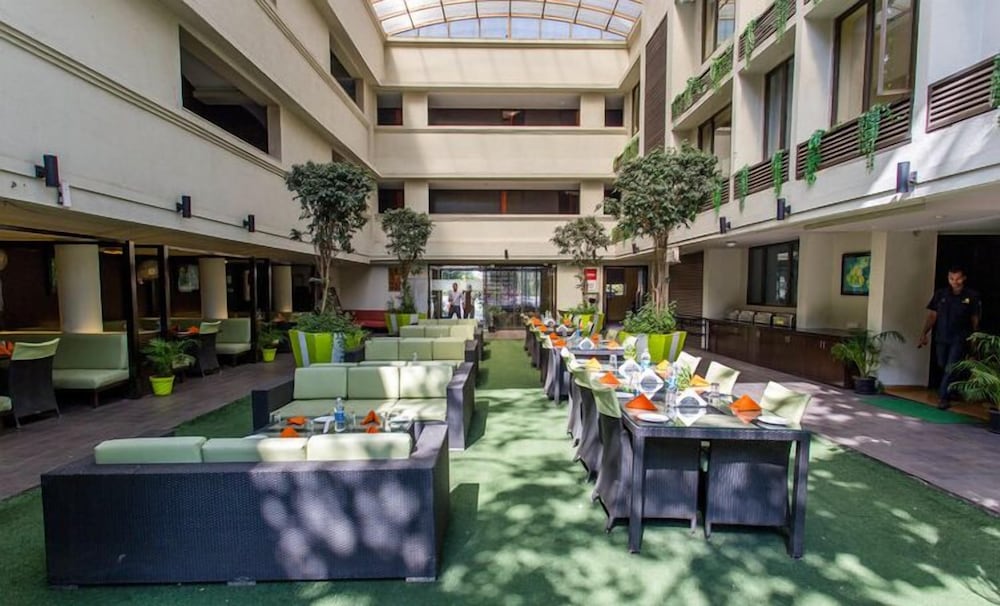 Citrus Hotels Lonavala 22/47