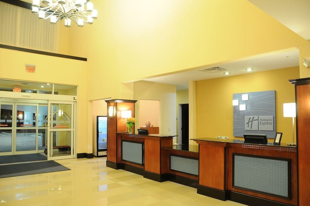 Holiday Inn Express Hotel Suites Bainbridge 5/53