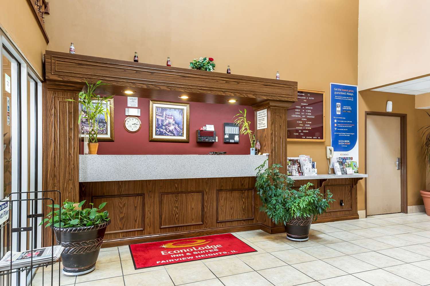 Econo Lodge Inn & Suites Fairview Heights - St. Louis 6/22