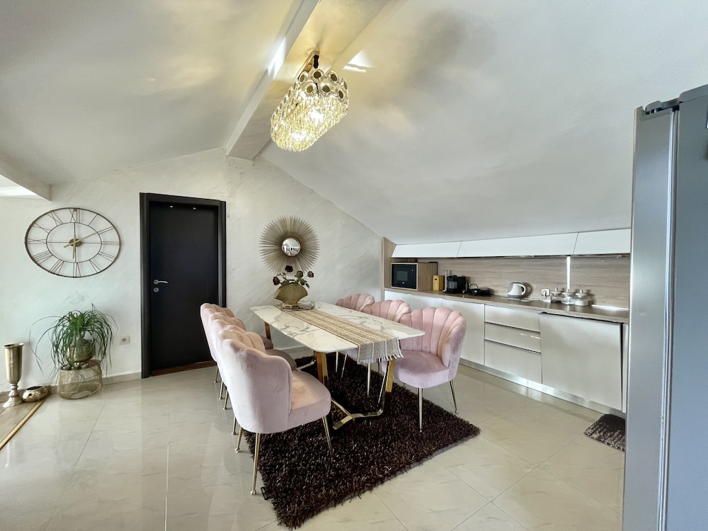 Apartments Kentera 9/50