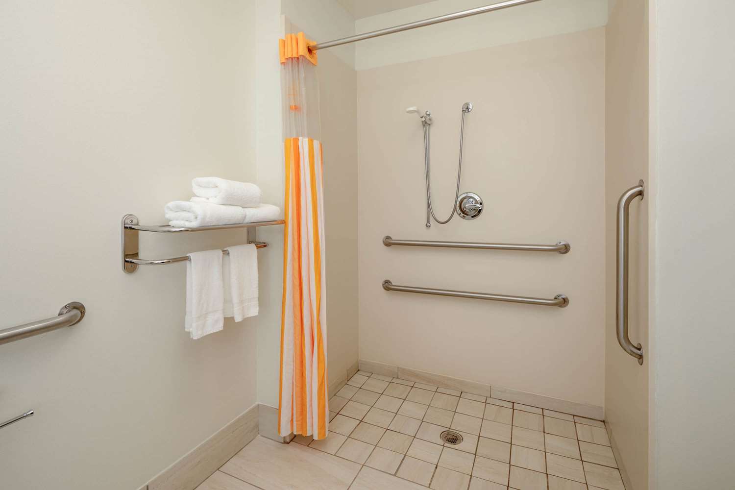 La Quinta Inn & Suites by Wyndham Atlanta Douglasville 52/53