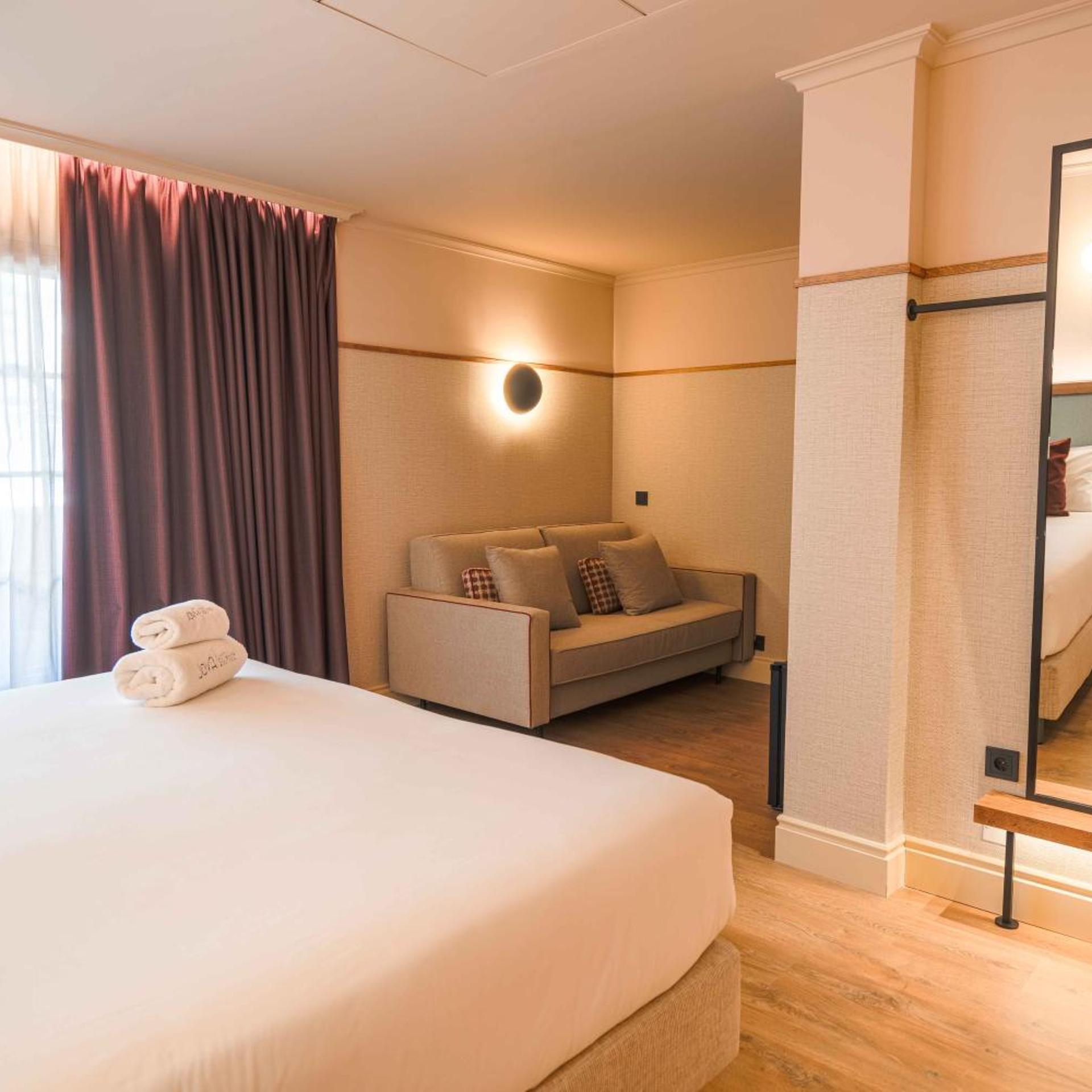 Jova Hotel 15/73