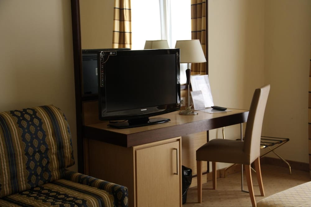 Inn Hotel 42/50