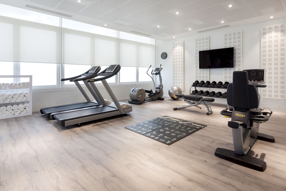 Ac Hotel Paris Le Bourget Airport 24/50