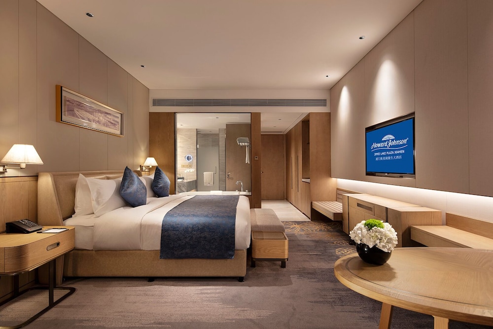 Howard Johnson by Wyndham Jimei Lake Plaza Xiamen 10/51