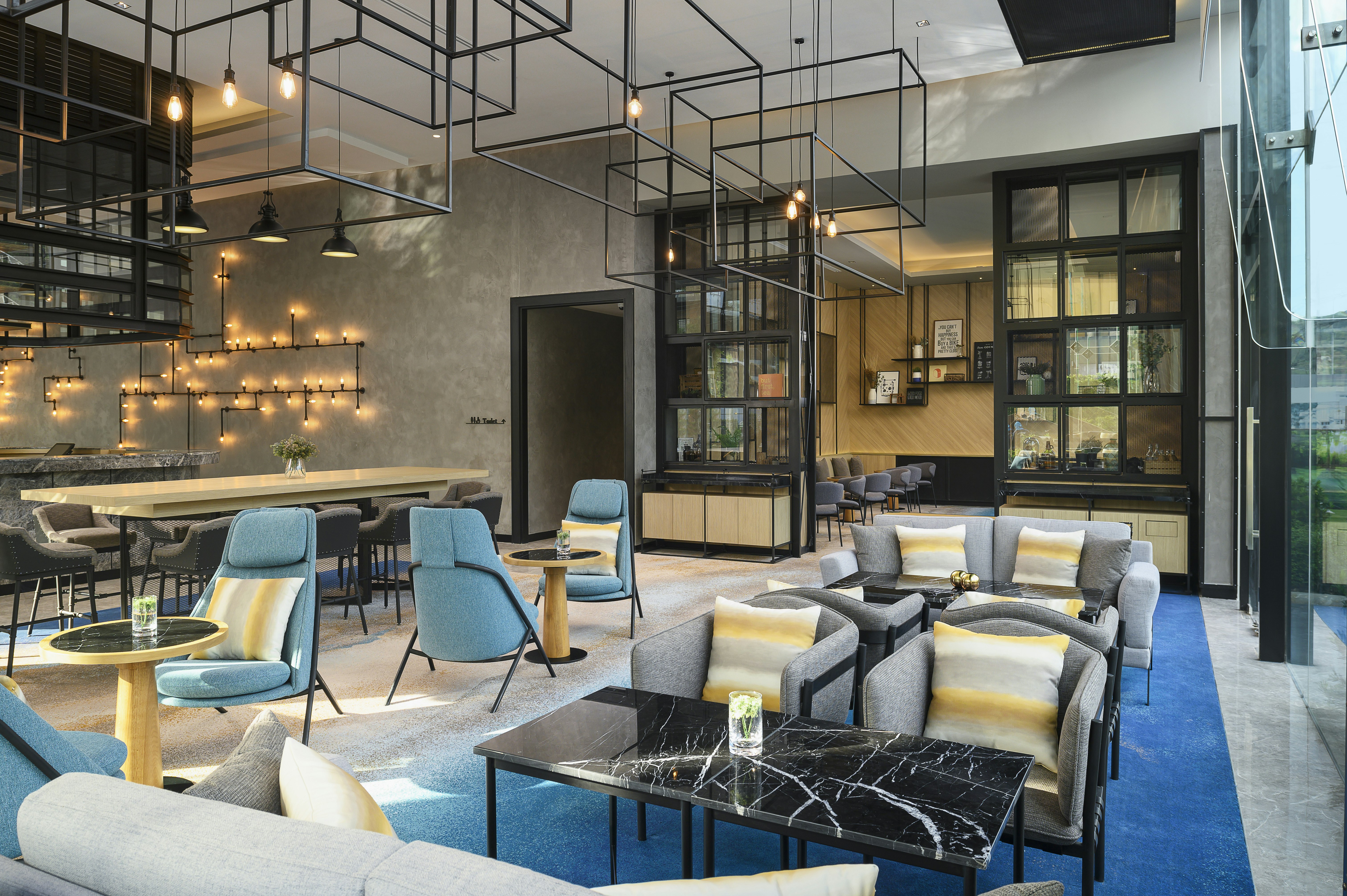 Holiday Inn Suites Siracha Laemchabang 59/78