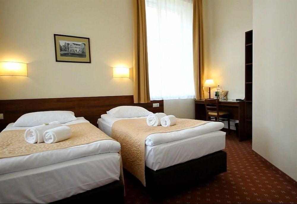 Memel Hotel 38/66