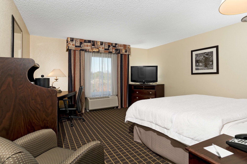 Hampton Inn Statesville 17/72