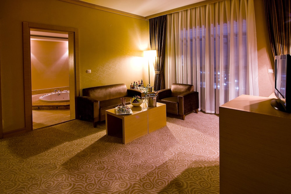 Adrina Hotel De Luxe Health and Spa 16/50