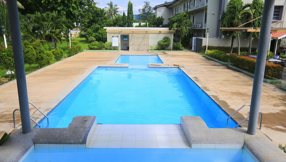 Subic Bay Peninsular Hotel 57/58