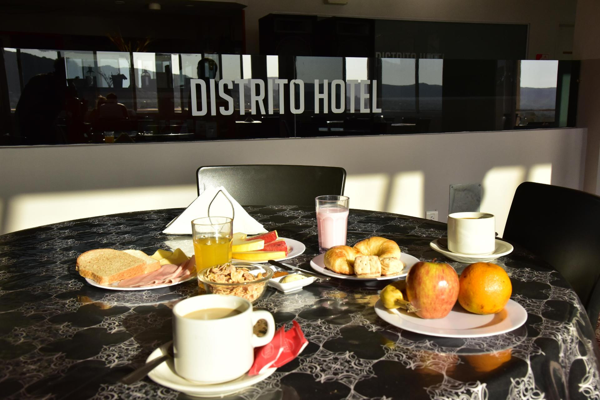 Hotel Distrito 25/34