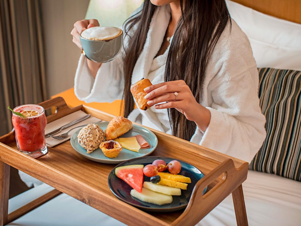 Mercure Lisboa Almada 28/50