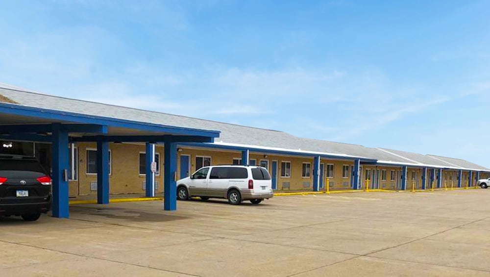 Amber Inn Motel Le Mars 45/49
