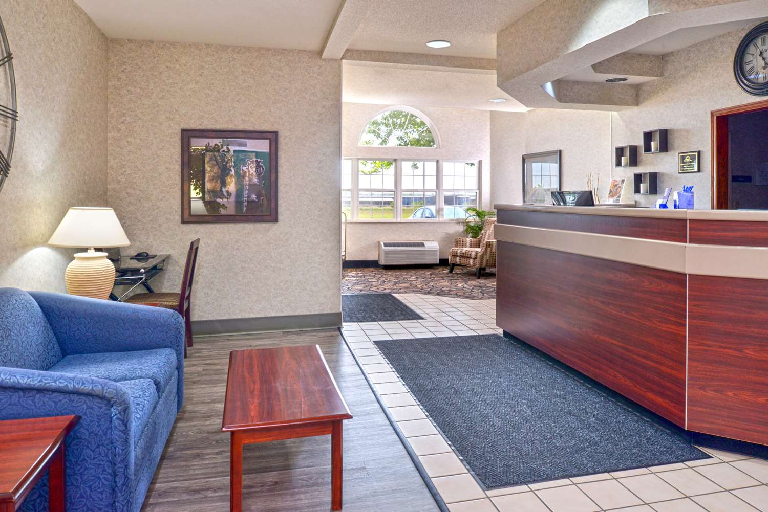 Americas Best Value Inn and Suites Maryville 23/39