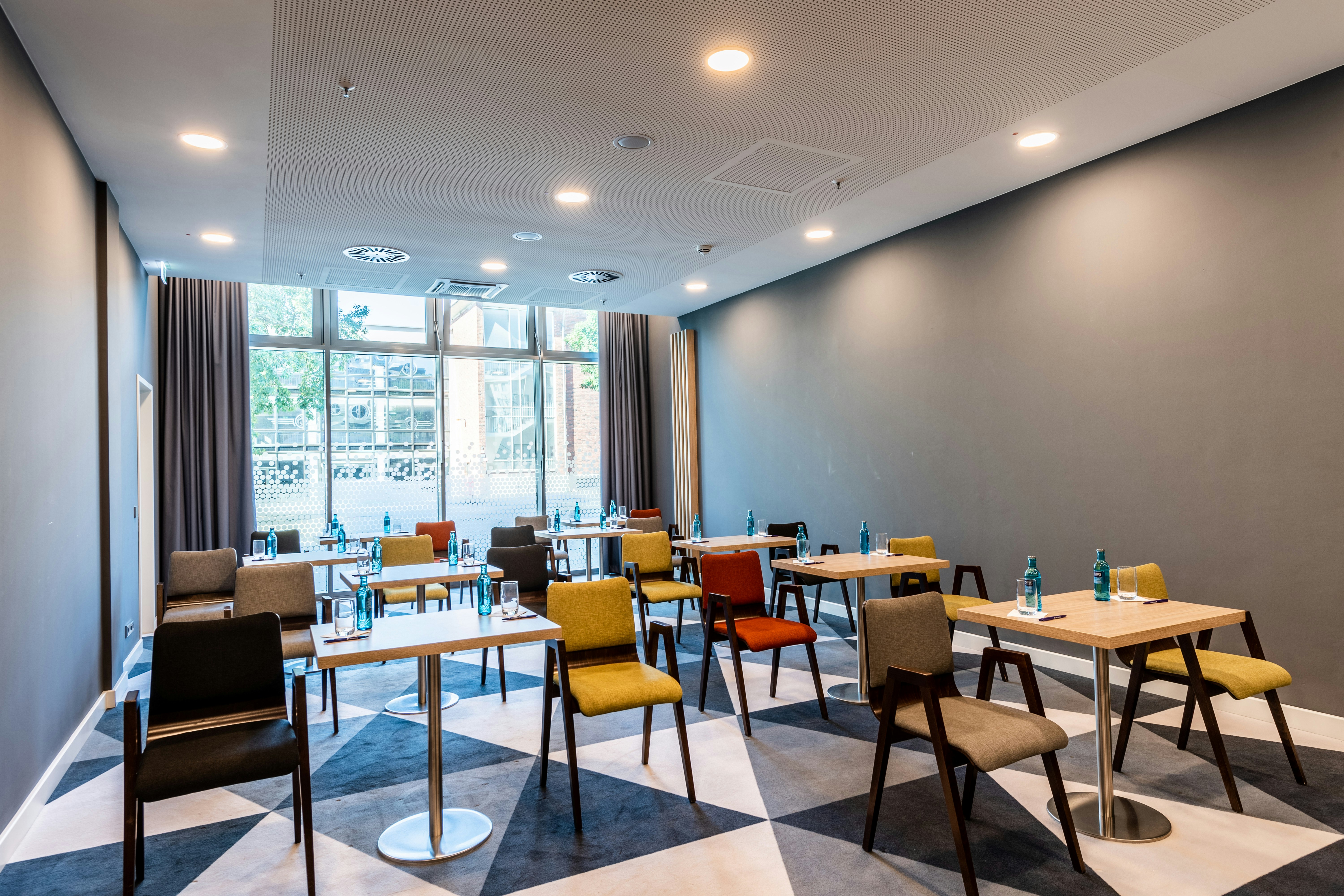 Premier Inn Cologne City South Hotel 19/23