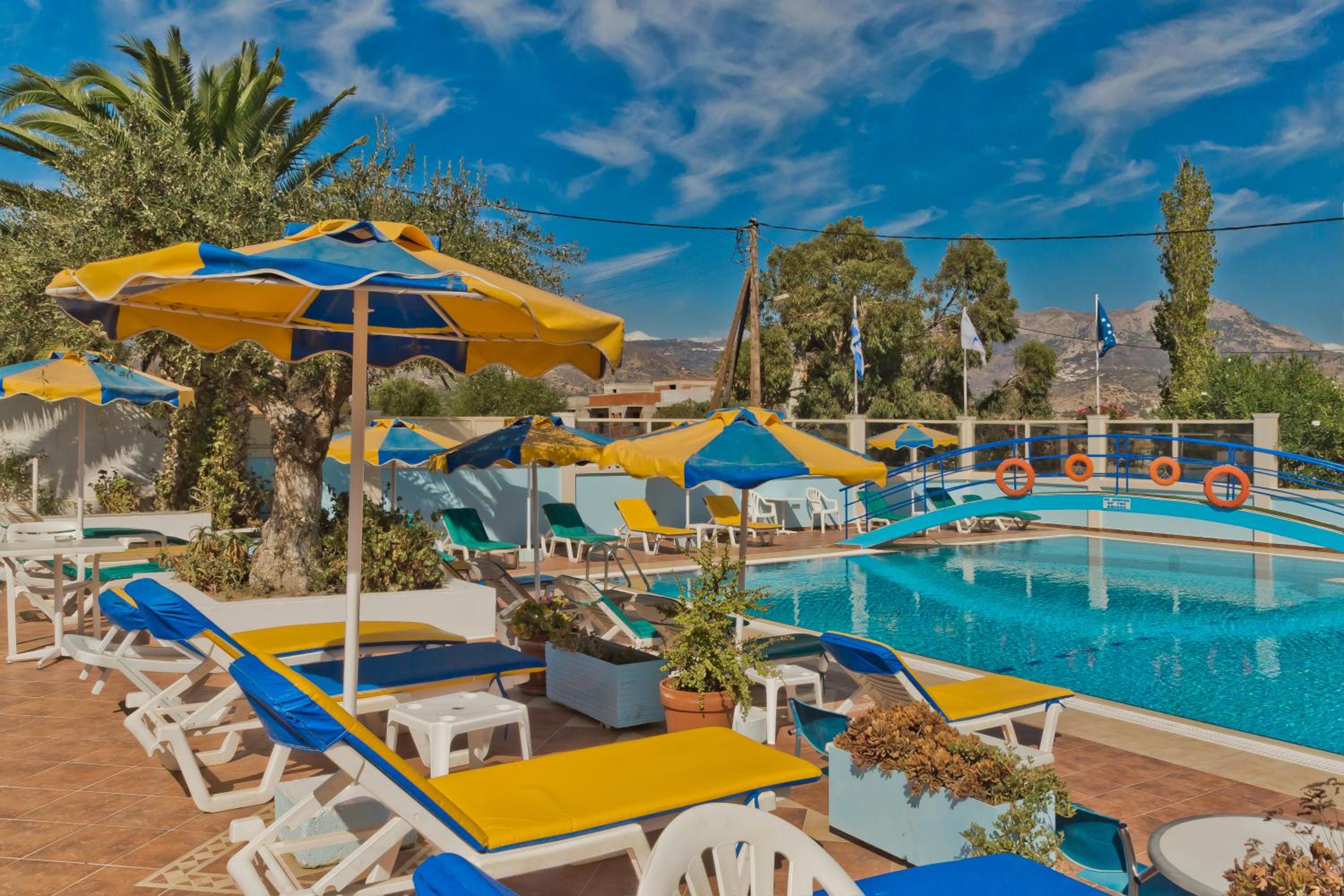 HOTEL OLYMPIC 24/44
